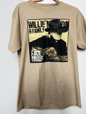 Willie Nelson and Family Lets Face The Music and Dance Trigger T-Shirt Sz M